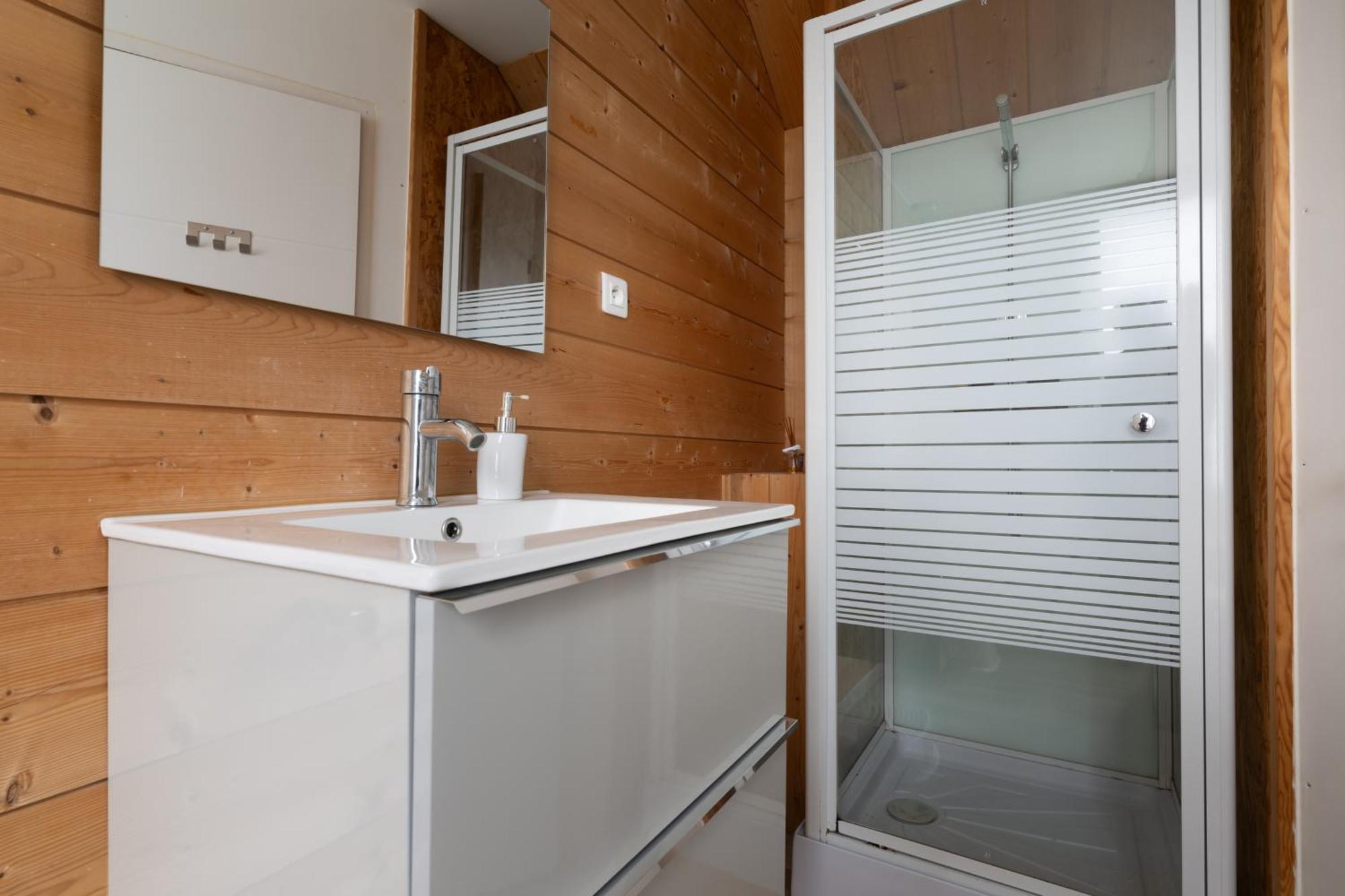 Le Reflet Des Pyrenees Apartment Bagneres-de-Bigorre Exterior photo